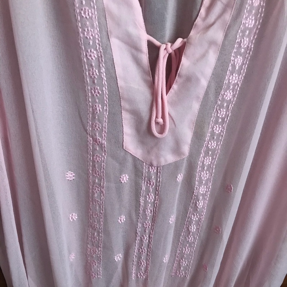 Plus size Sheer pink lace tunic